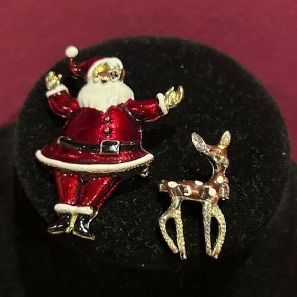 HOLIDAY🎄🎄Santa and Reindeer Vintage BROOCH SET - Picture 2 of 5